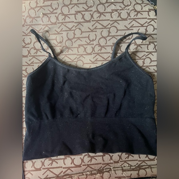 H&M Black Seamless Sports Bra Cropped Top - Picture 2 of 4